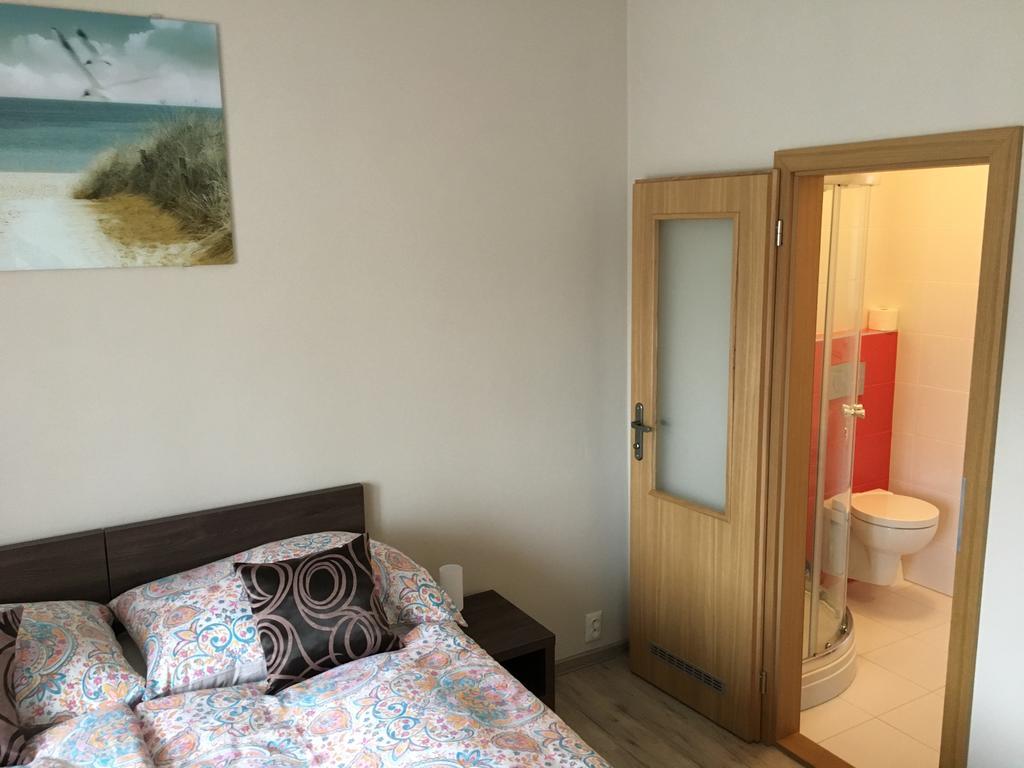 Pikolo - Izby Na Prenajom Hotel Nové Mesto nad Váhom Екстериор снимка