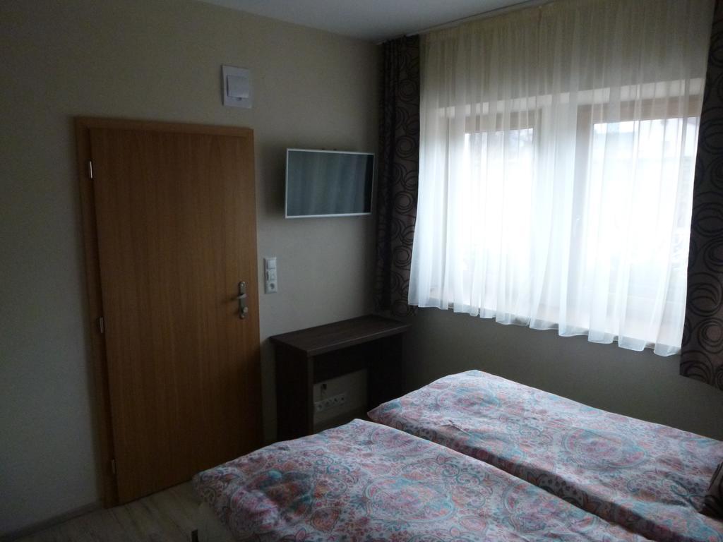 Pikolo - Izby Na Prenajom Hotel Nové Mesto nad Váhom Екстериор снимка